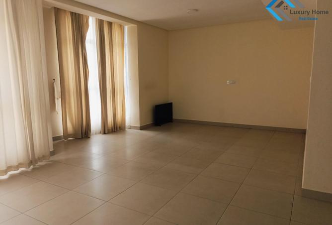 986303 - Property Image 2