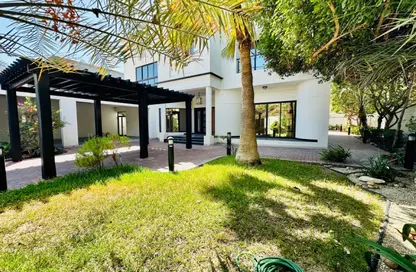 Villa - 4 Bedrooms - 6 Bathrooms for sale in Saar - Northern Governorate