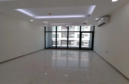 Apartment - 2 Bedrooms - 2 Bathrooms for rent in Hidd - Muharraq Governorate