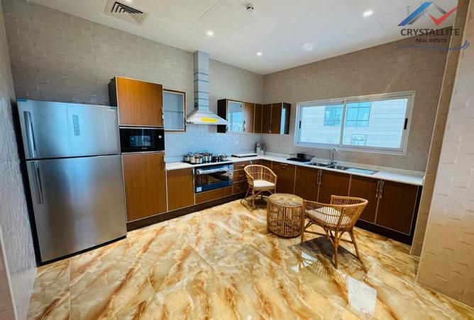 990006 - Property Image 2