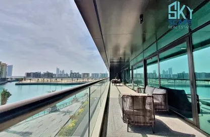 Apartment - 2 Bedrooms - 3 Bathrooms for rent in Reef Island - Capital Governorate Apartment - 2 Bedrooms - 3 Bathrooms for rent in Reef Island - Capital Governorate