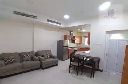 صورة لـ غرفة المعيشة / غرفة الطعام شقة - غرفة نوم - 1 حمام للايجار في الماحوز - المنامة - محافظة العاصمة ، صورة رقم 1