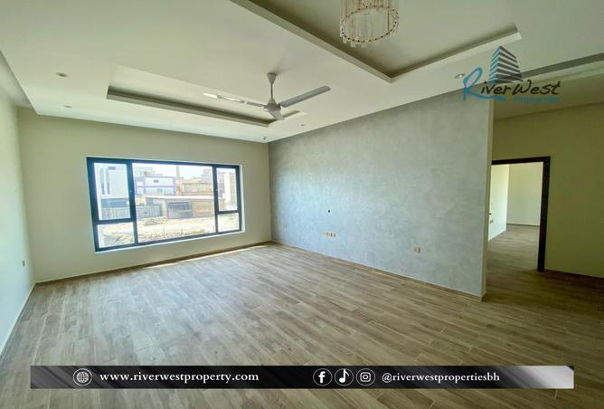 Apartment - 2 Bedrooms - 2 Bathrooms for rent in Adhari - Manama - Capital Governorate