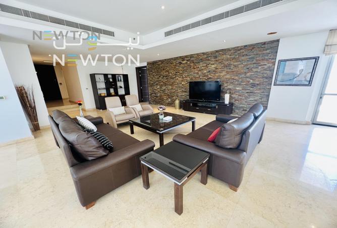 964721 - Property Image 2