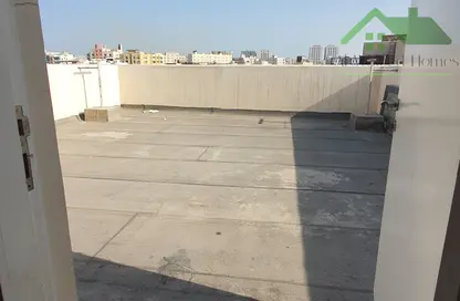 Apartment - 2 Bedrooms - 2 Bathrooms for rent in Hidd - Muharraq Governorate
