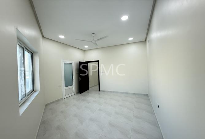 976042 - Property Main Image