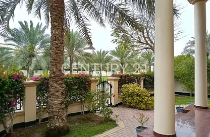 فيلا - 5 غرف نوم - 6 حمامات للايجار في جنوسان - المحافظة الشمالية