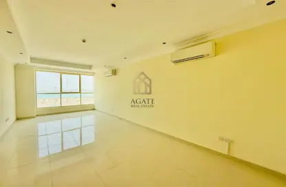 Office Space - Studio - 2 Bathrooms for rent in Galali - Muharraq Governorate