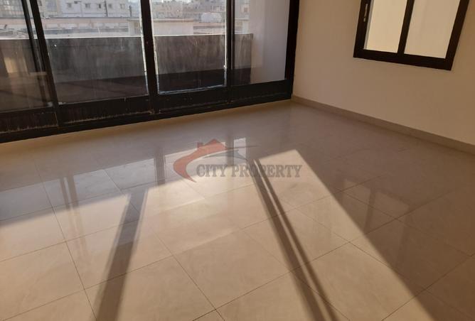 927193 - Property Image 3