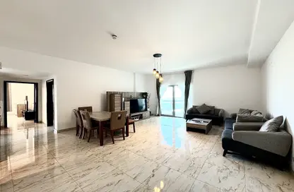 Apartment - 2 Bedrooms - 2 Bathrooms for rent in Al Juffair - Capital Governorate