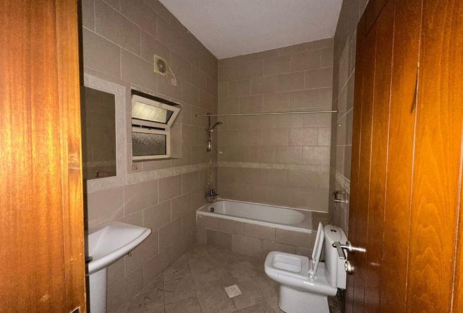 984311 - Property Image 3