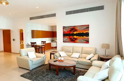 Apartment - 2 Bedrooms - 3 Bathrooms for rent in Al Areen Development - Zallaq - Southern Governorate