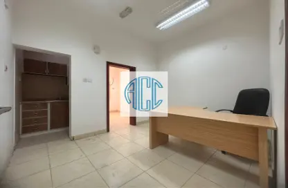 Office Space - Studio - 1 Bathroom for rent in Salmabad - Central Governorate