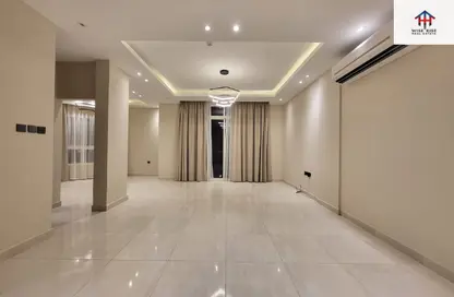 Apartment - 2 Bedrooms - 2 Bathrooms for rent in Hidd - Muharraq Governorate