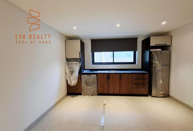 987849 - Property Image 2