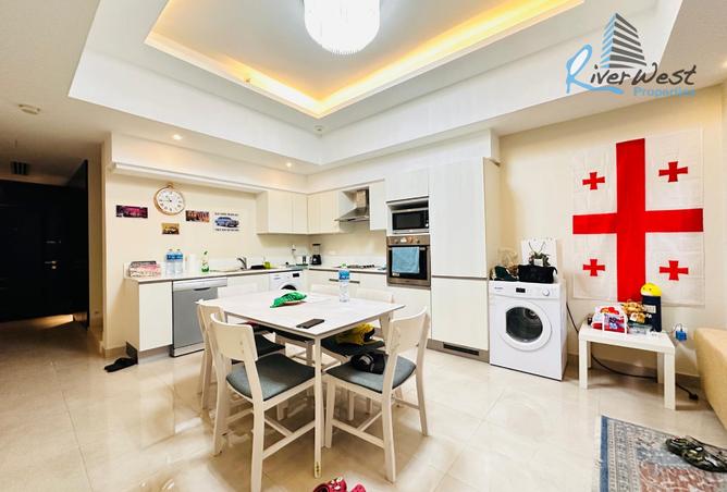 956734 - Property Image 3