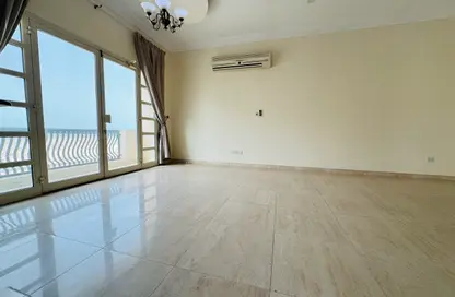 Apartment - 3 Bedrooms - 3 Bathrooms for rent in Seef - Capital Governorate
