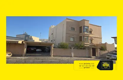 Villa - 7+ Bedrooms - 7+ Bathrooms for sale in Hamad Town - Northern Governorate