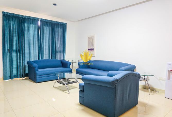899584 - Property Image 3