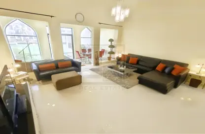 فيلا - 4 غرف نوم - 5 حمامات للايجار في شارع أمواج - أمواج - المحرق