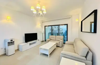 Apartment - 3 Bedrooms - 3 Bathrooms for rent in Al Juffair - Capital Governorate