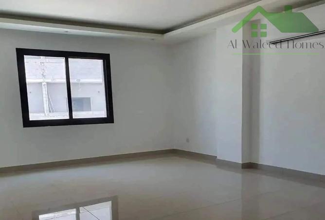 823224 - Property Image 2