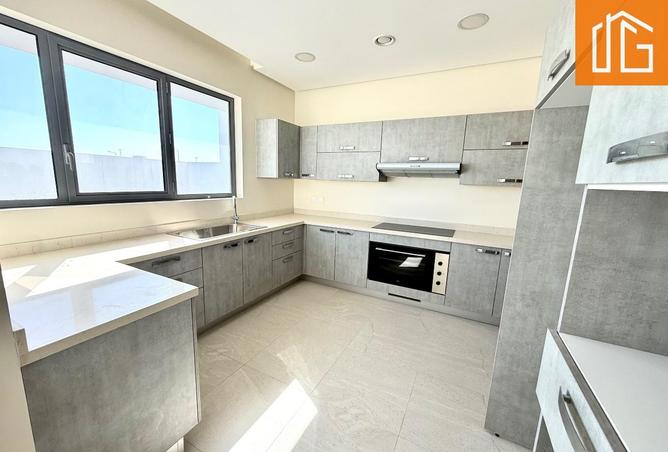 968393 - Property Image 2