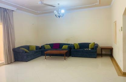 Apartment - 3 Bedrooms - 3 Bathrooms for rent in Zinj - Manama - Capital Governorate