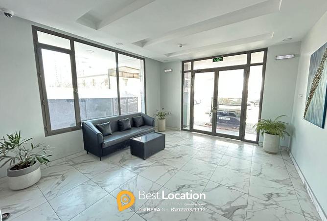 984245 - Property Image 2