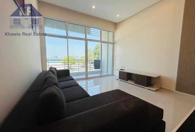 989073 - Property Main Image