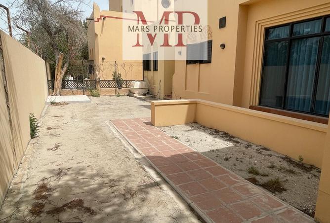 916053 - Property Image 3