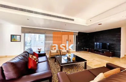 Penthouse - 4 Bedrooms - 6 Bathrooms for rent in Al Juffair - Capital Governorate
