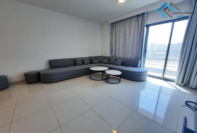 841551 - Property Image 2