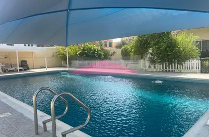 Compound - 4 Bedrooms - 3 Bathrooms for rent in Janabiya - Northern Governorate