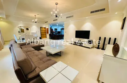 Apartment - 3 Bedrooms - 4 Bathrooms for rent in Zinj - Manama - Capital Governorate