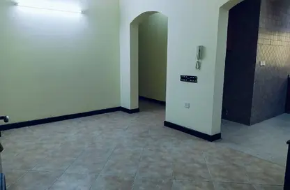 Apartment - 2 Bedrooms - 2 Bathrooms for rent in Exhibition Road - Hoora - Capital Governorate