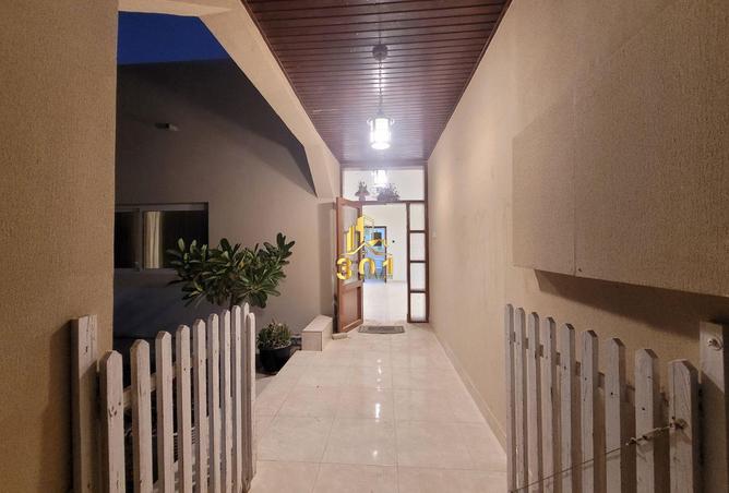 960940 - Property Image 2