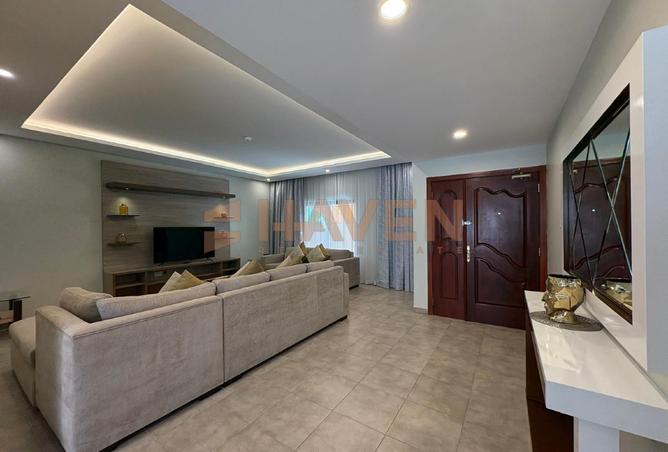 911405 - Property Image 2