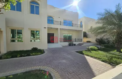 Villa - 5 Bedrooms - 6 Bathrooms for rent in Mahooz - Manama - Capital Governorate