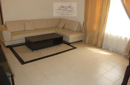 Living Room image for: Apartment - 1 Bedroom - 1 Bathroom for rent in Saar - Northern Governorate, Image 1