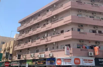Apartment - 4 Bedrooms - 2 Bathrooms for rent in Manama - Capital Governorate