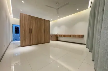 Apartment - Studio - 1 Bathroom for rent in Riffa Al Sharqi - Riffa - Southern Governorate