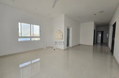 Apartment - 2 Bedrooms - 2 Bathrooms for rent in Zinj - Manama - Capital Governorate
