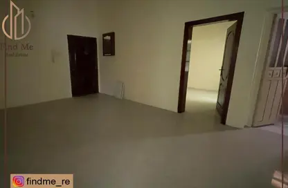 Apartment - 3 Bedrooms - 2 Bathrooms for rent in Sanabis - Manama - Capital Governorate