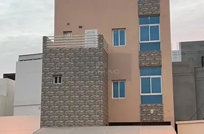 Villa - 4 Bedrooms - 5 Bathrooms for sale in A'Ali - Central Governorate