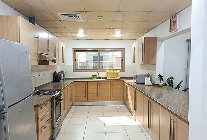 977729 - Property Image 2