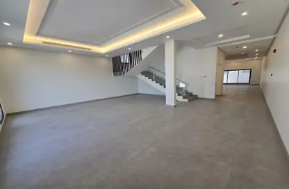 Villa - Studio - 4 Bathrooms for rent in Salmaniya - Manama - Capital Governorate