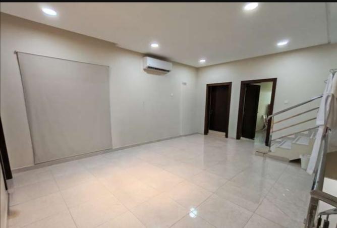 957259 - Property Image 2