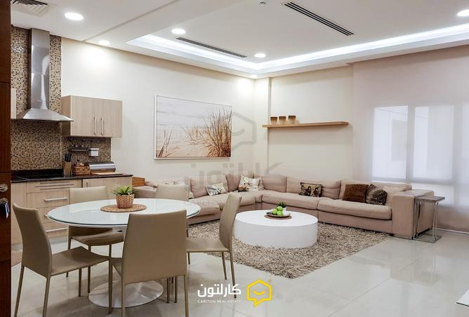 812824 - Property Image 2