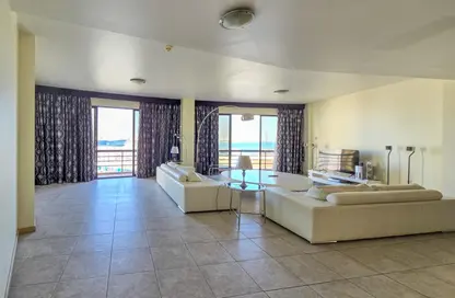 شقة - 2 غرف نوم - 2 حمامات للايجار في شارع المعارض - الحورة - محافظة العاصمة